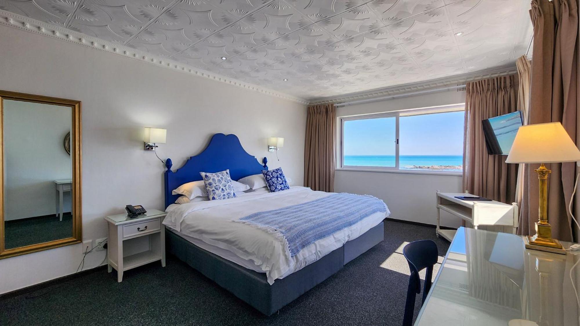 The Blue Peter Hotel Bloubergstrand Buitenkant foto