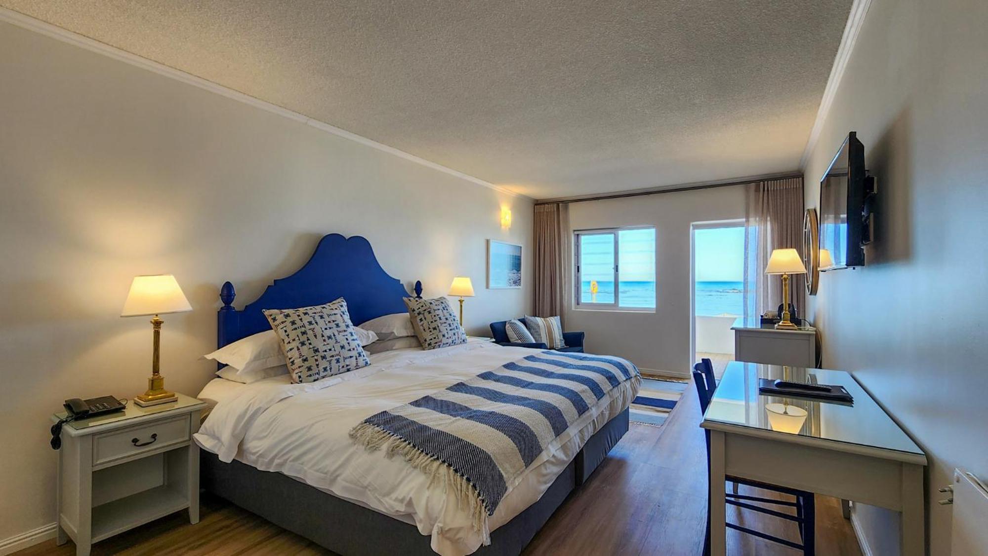 The Blue Peter Hotel Bloubergstrand Buitenkant foto