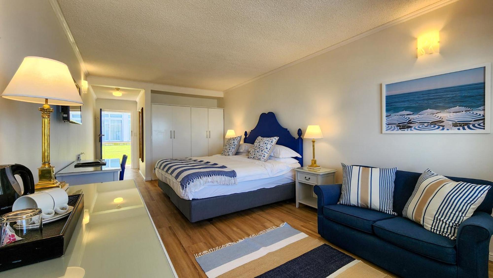 The Blue Peter Hotel Bloubergstrand Buitenkant foto