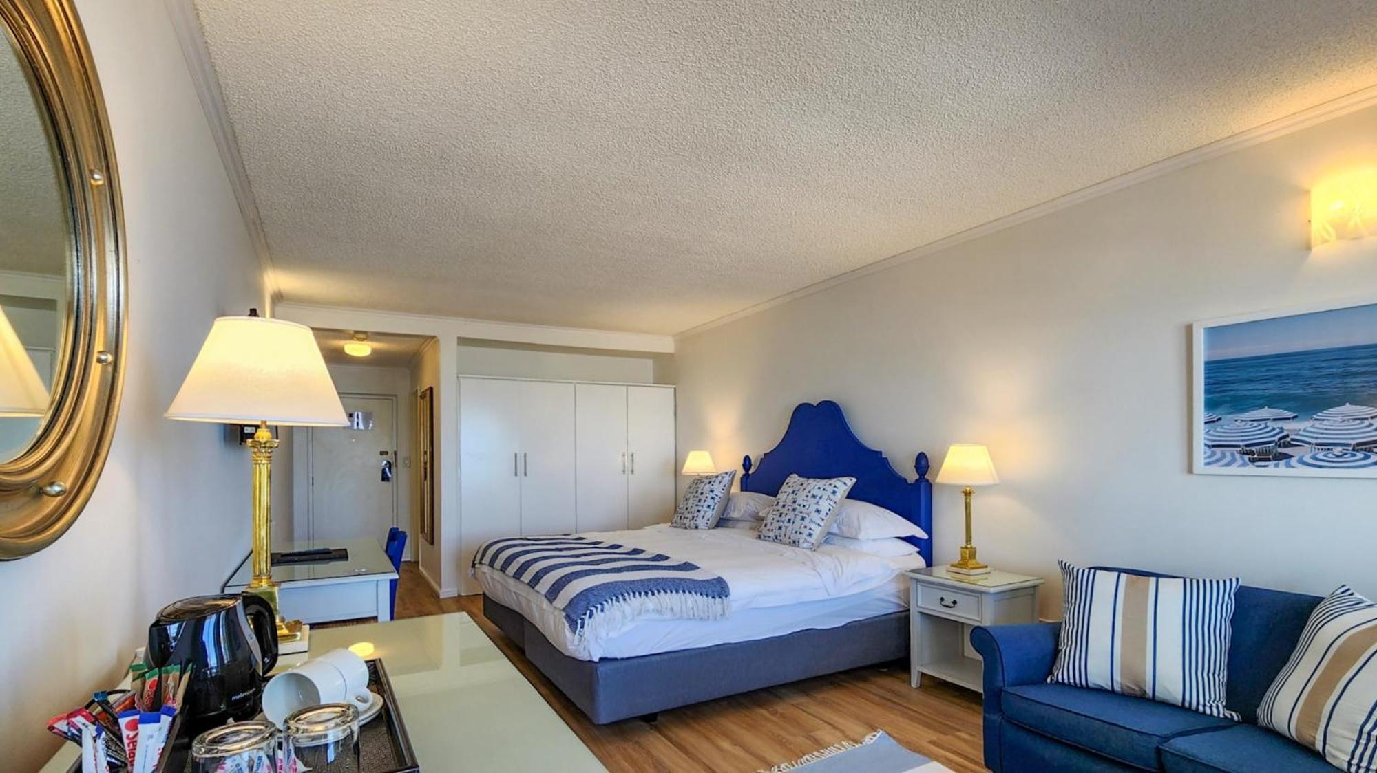 The Blue Peter Hotel Bloubergstrand Buitenkant foto