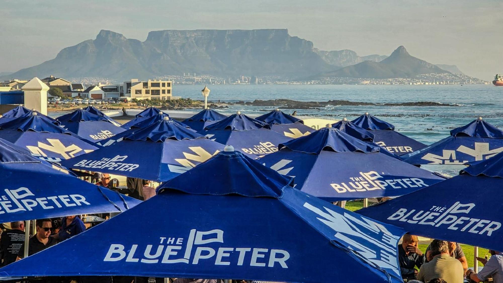 The Blue Peter Hotel Bloubergstrand Buitenkant foto
